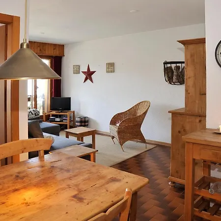 Bellevue 211 Apartment *